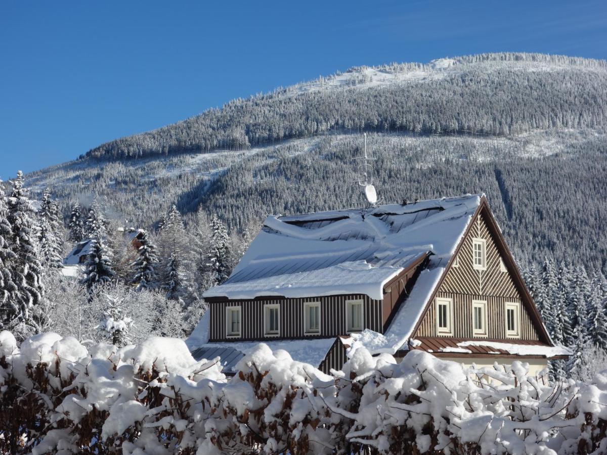 Minerva Hotell Špindlerŭv Mlýn Exteriör bild